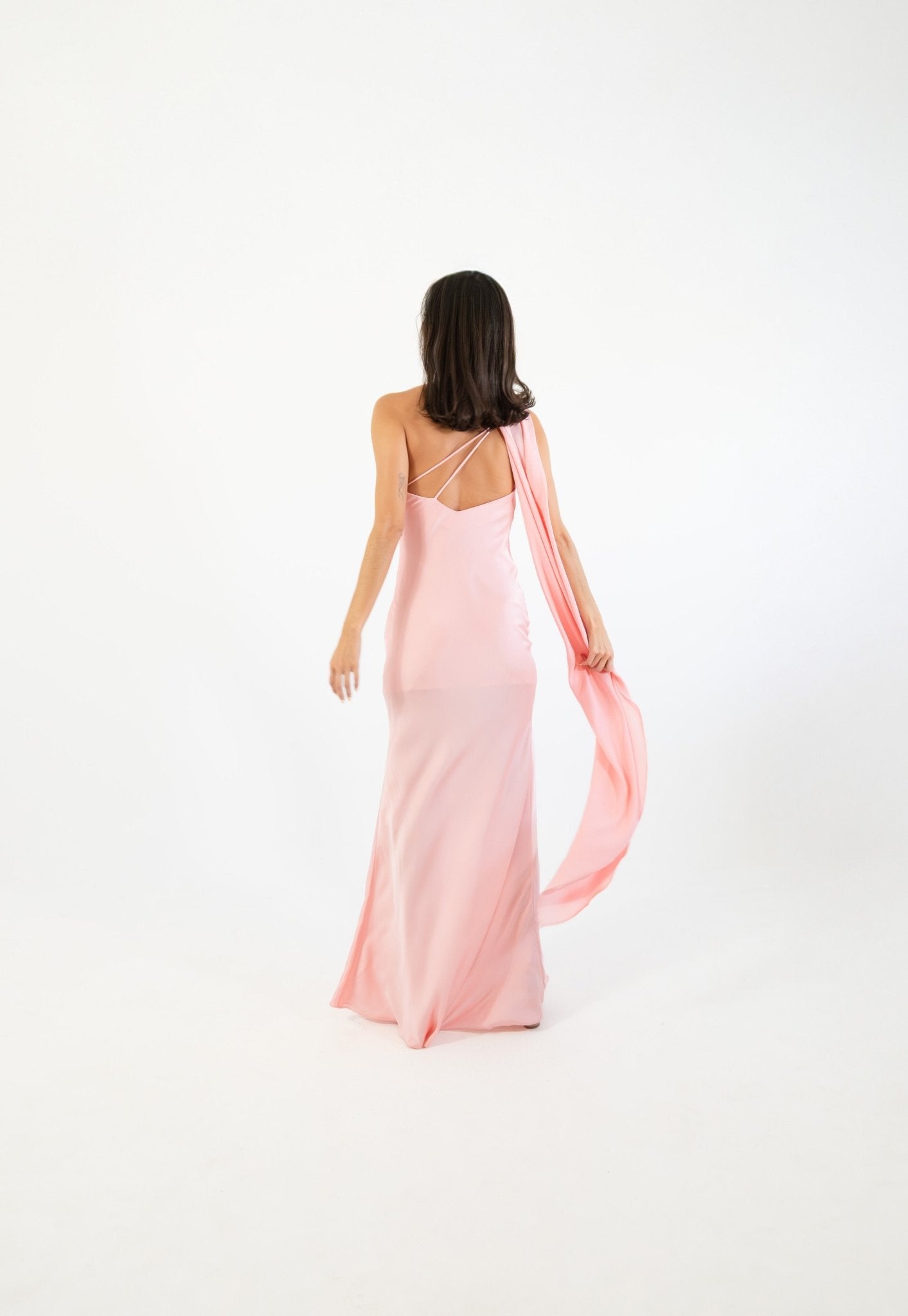 Emiliana - rosa - Lend the Trend renta de vestidos mexico