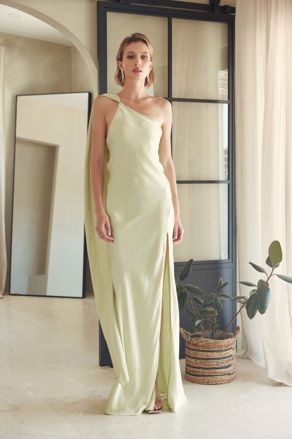 Emiliana - sage - Lend the Trend renta de vestidos mexico