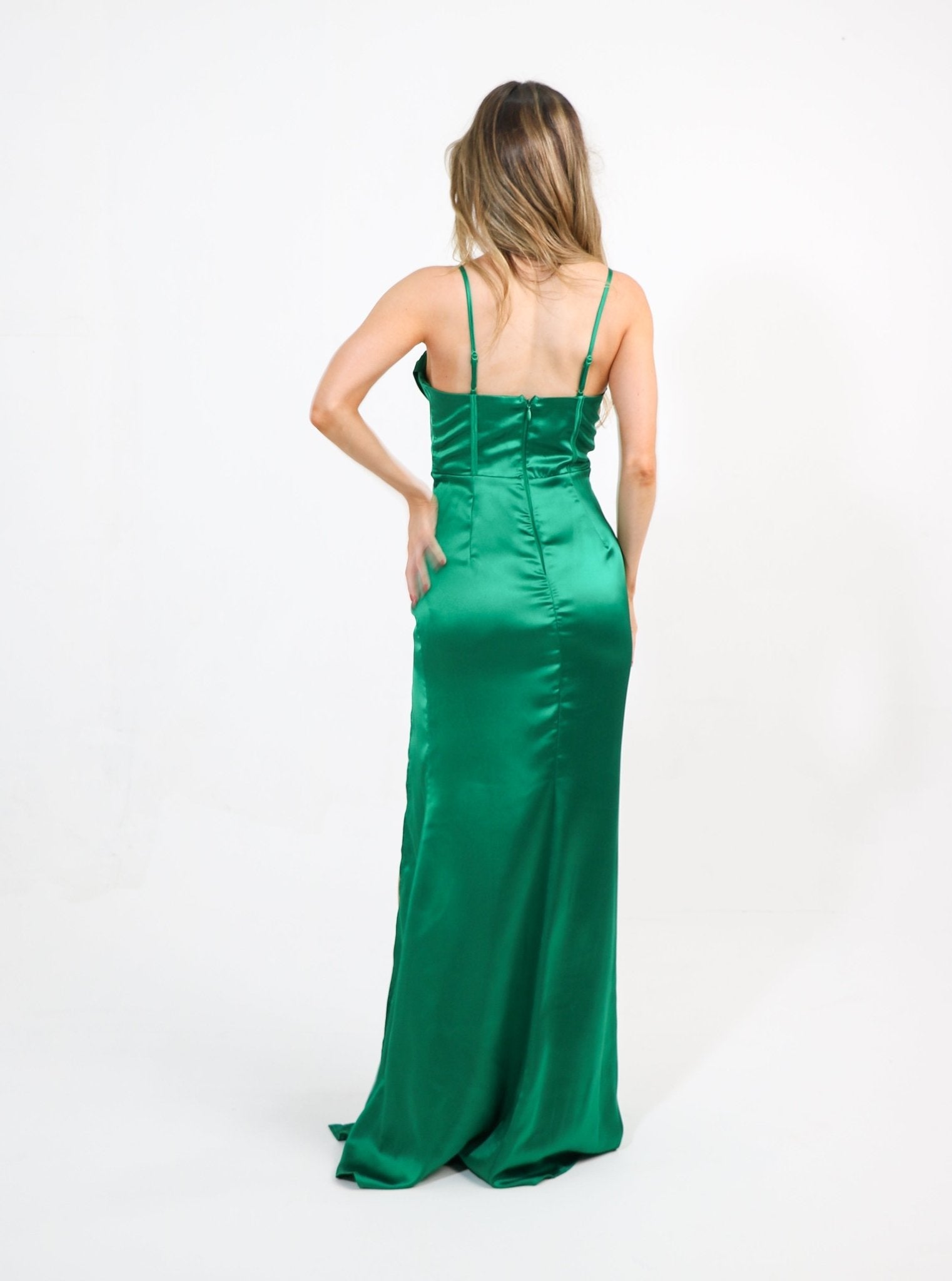 Evelyn - verde - Lend the Trend renta de vestidos mexico