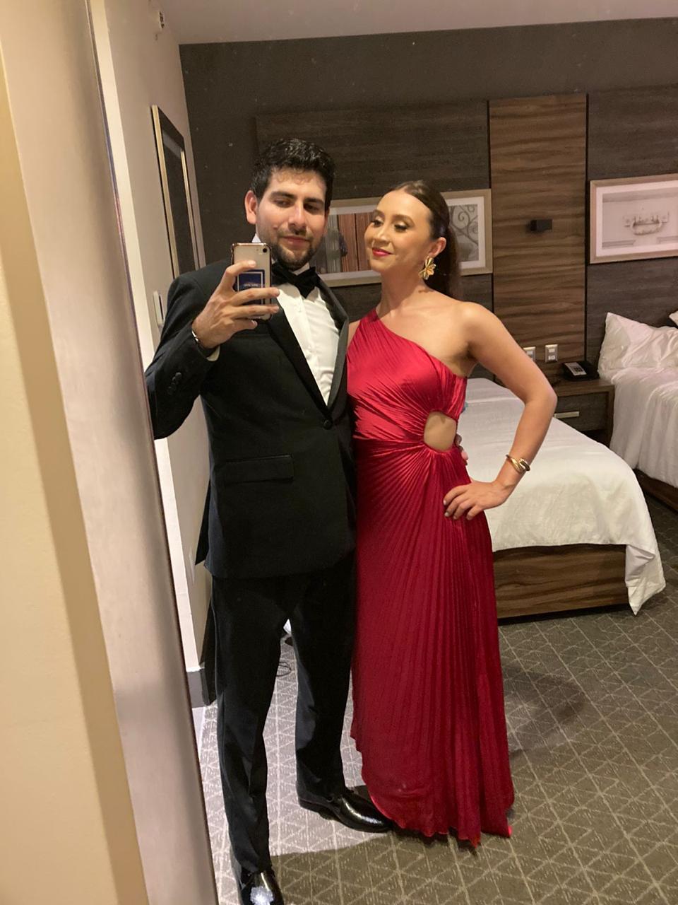 Leia - rojo venta - Lend the Trend renta de vestidos mexico