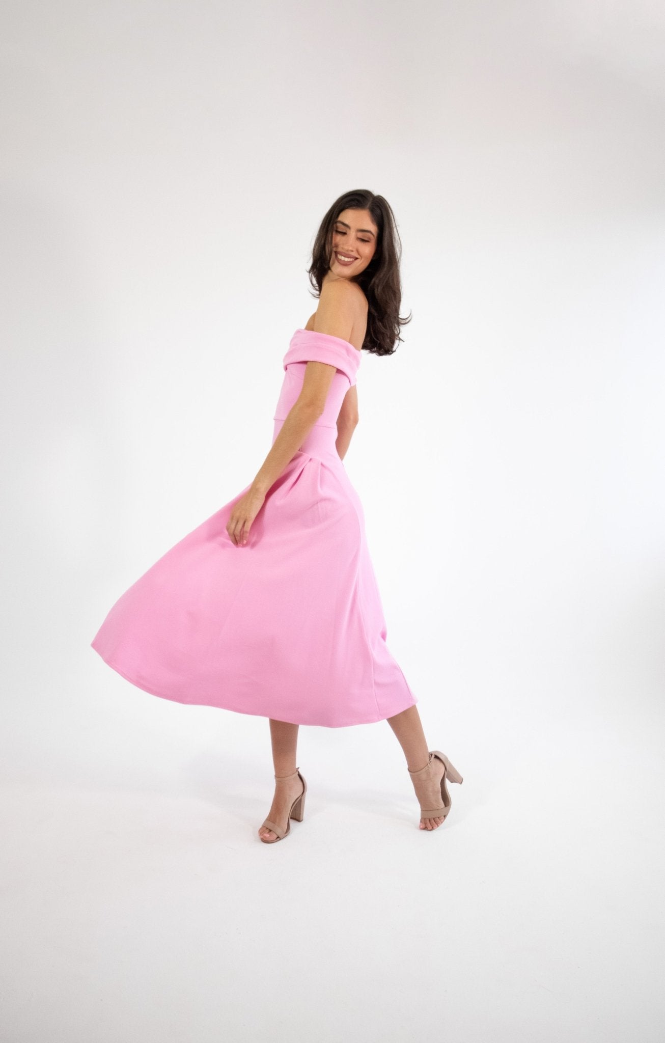 Lola - rosa - Lend the Trend renta de vestidos mexico