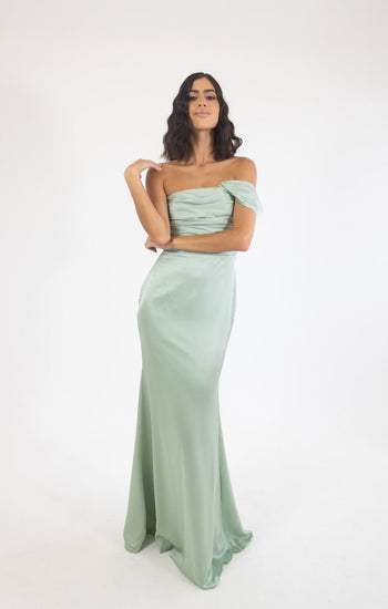 Marialy - sage - Lend the Trend renta de vestidos mexico