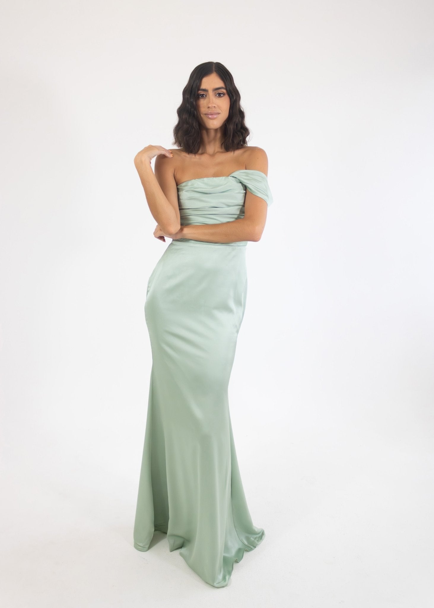 Marialy - sage - Lend the Trend renta de vestidos mexico