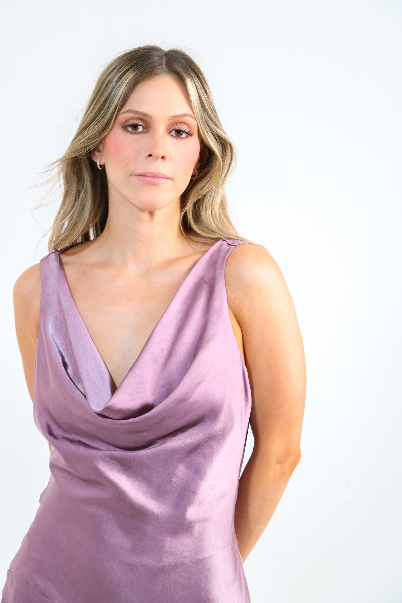 Marisa - morado venta - Lend the Trend renta de vestidos mexico