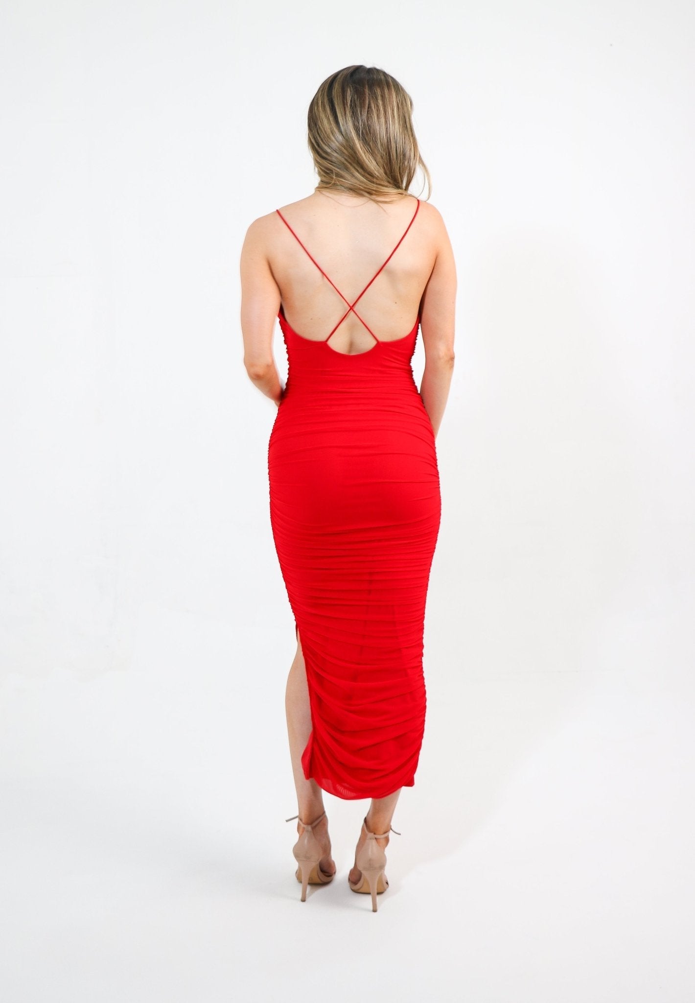 Pamela - rojo vivo - Lend the Trend renta de vestidos mexico