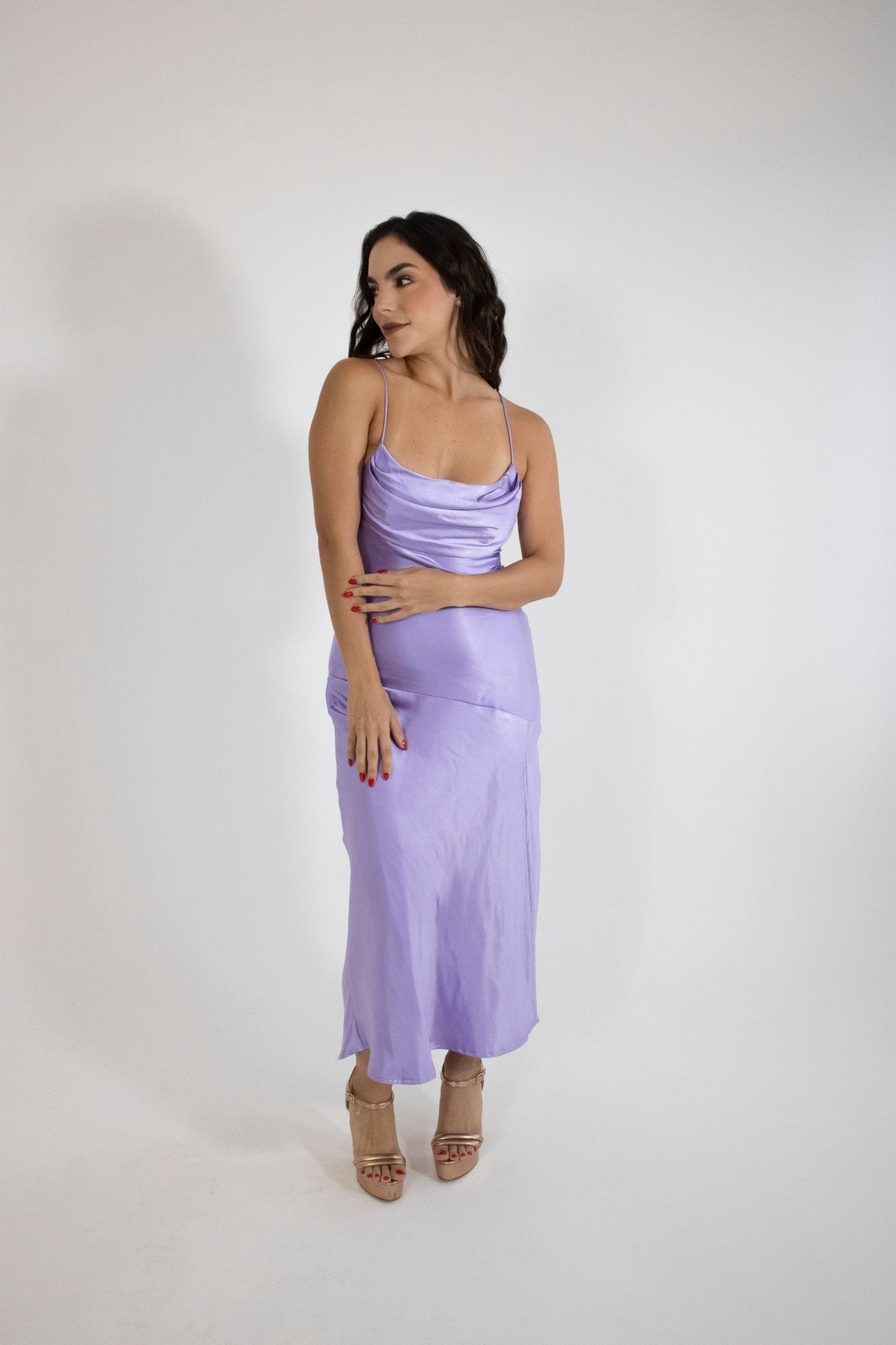 Tabata - venta morado lavanda - Lend the Trend renta de vestidos mexico