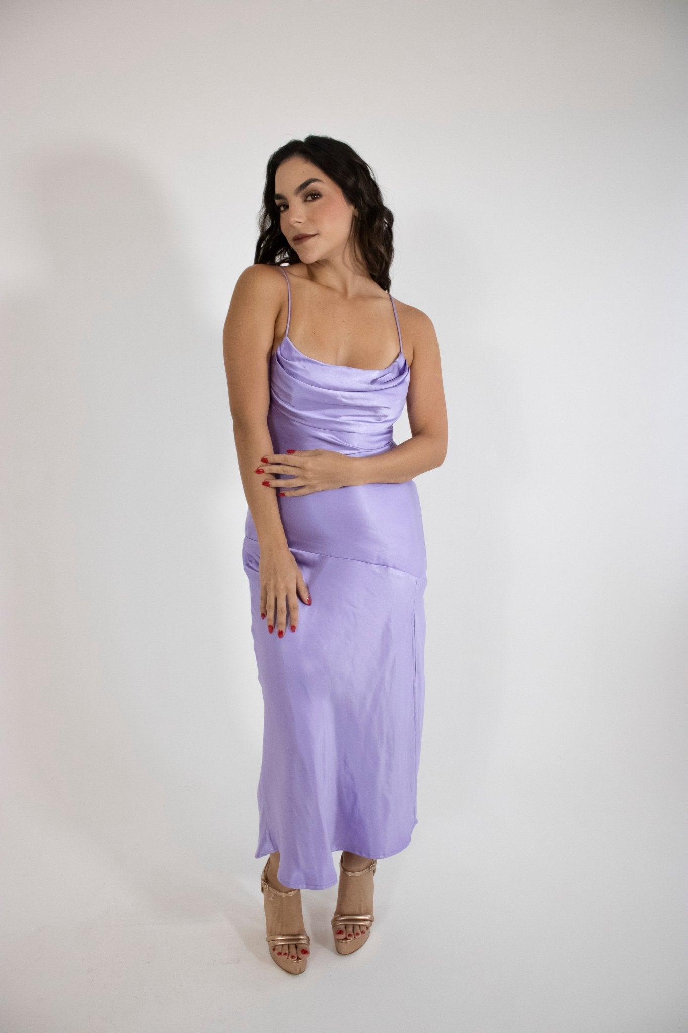 Tabata - venta morado lavanda - Lend the Trend renta de vestidos mexico