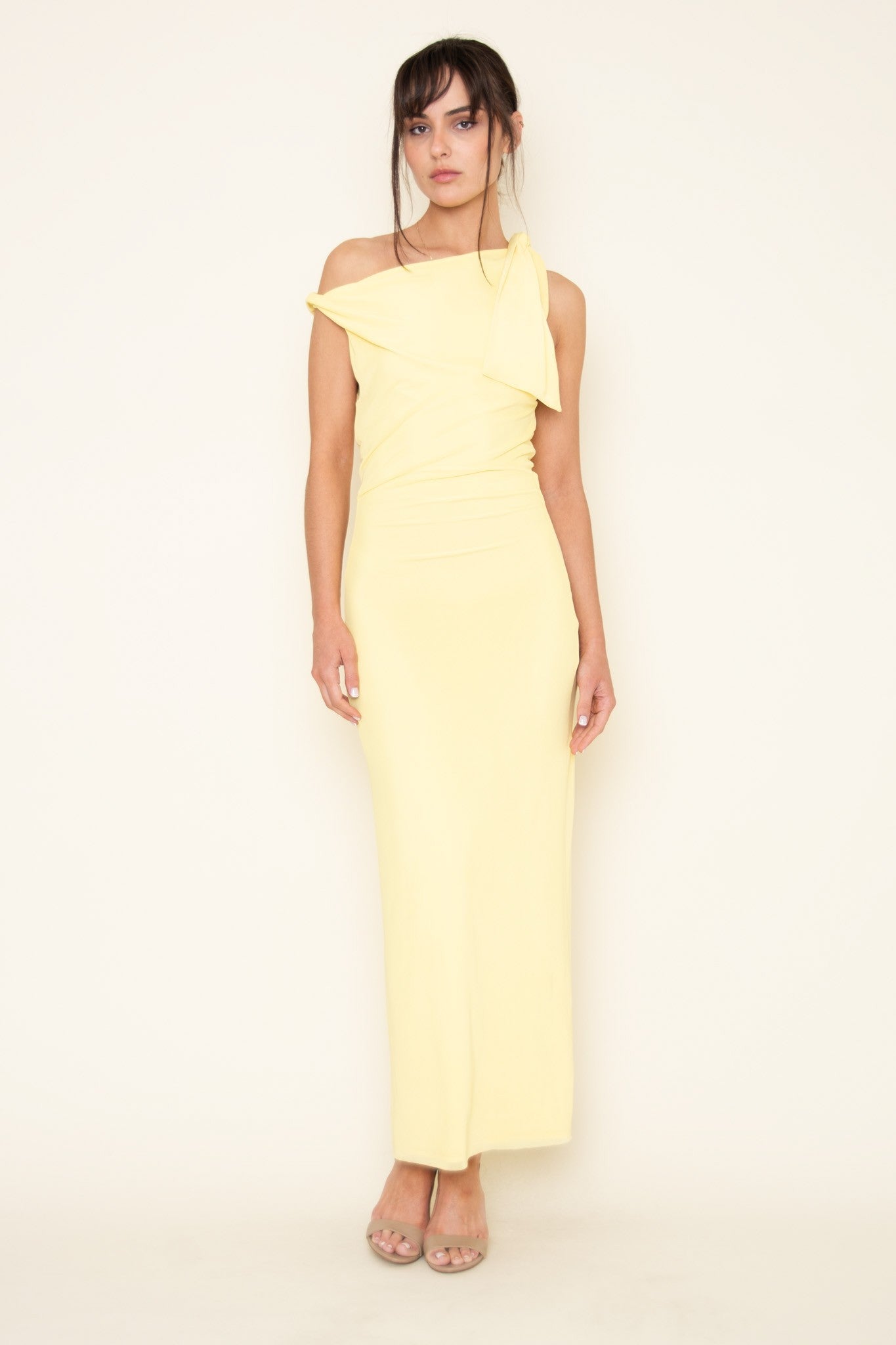 Titi - amarillo - Lend the Trend renta de vestidos mexico