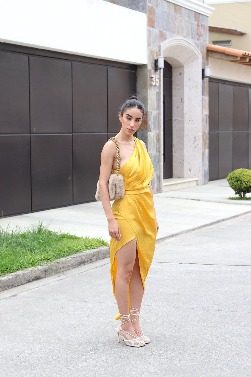 Vera - amarillo - Lend the Trend renta de vestidos mexico