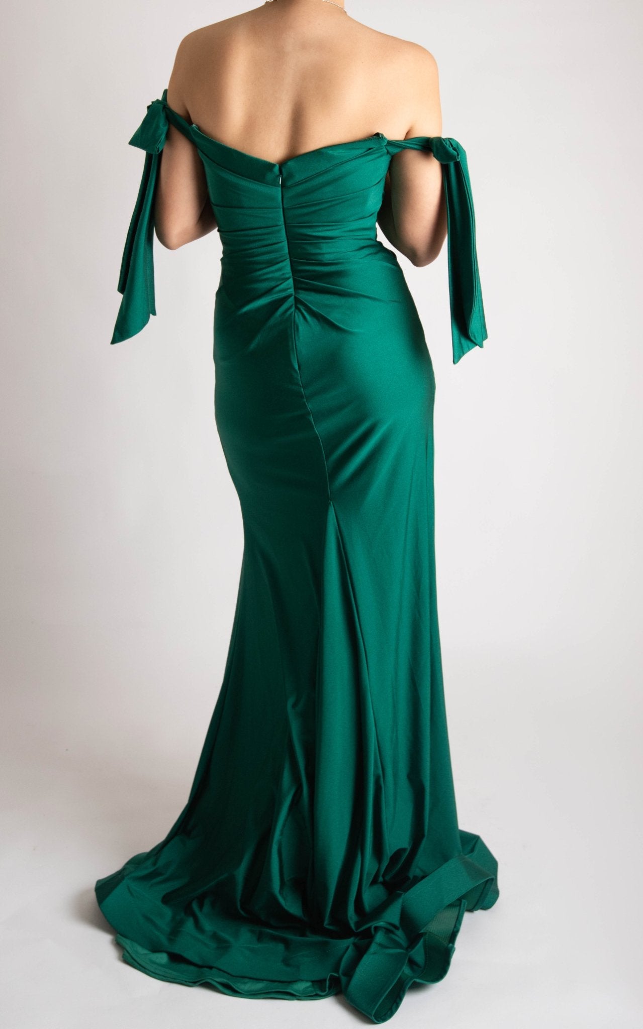 Arita - verde esmeralda venta - Lend the Trend renta de vestidos mexico