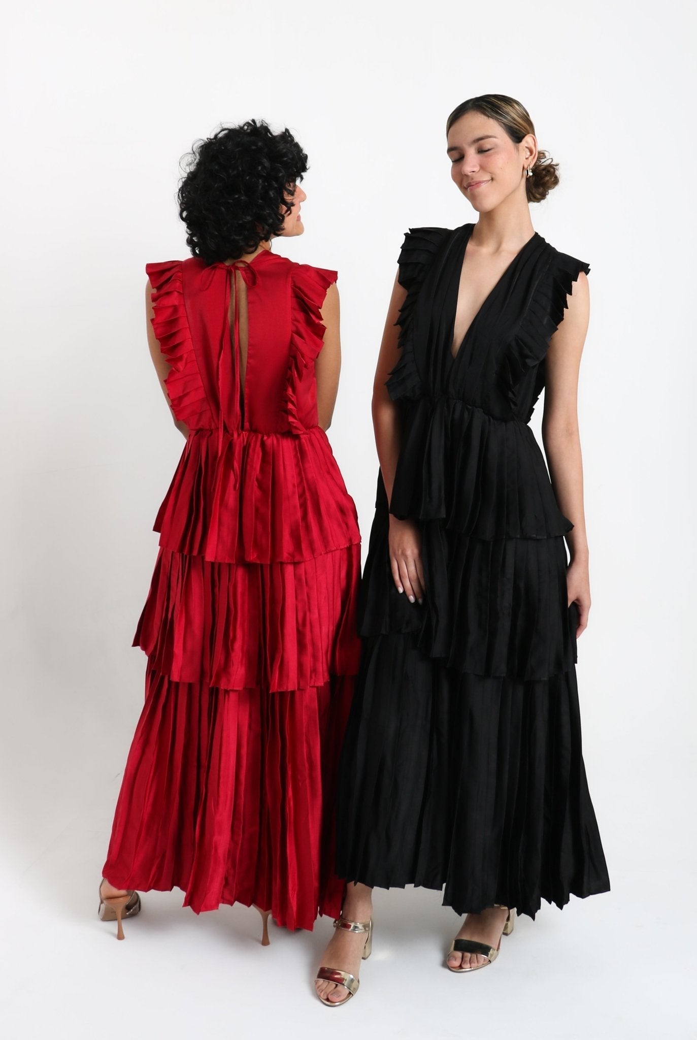 Diora - rojo venta - Lend the Trend renta de vestidos mexico