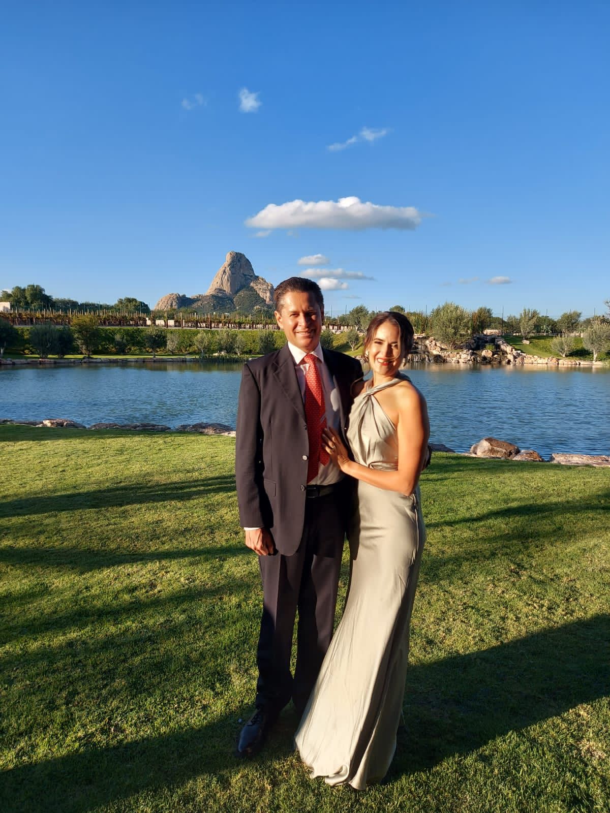 Erin - verde claro - Lend the Trend renta de vestidos mexico