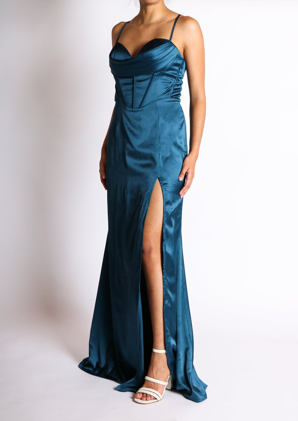 Evelyn - azul - Lend the Trend renta de vestidos mexico