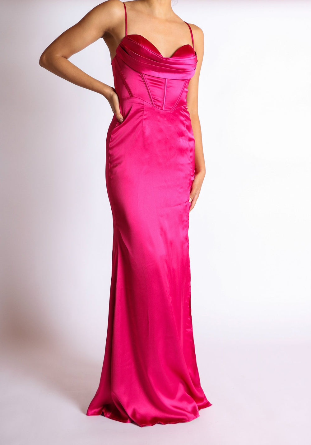 Evelyn - rosa fuchsia - Lend the Trend renta de vestidos mexico