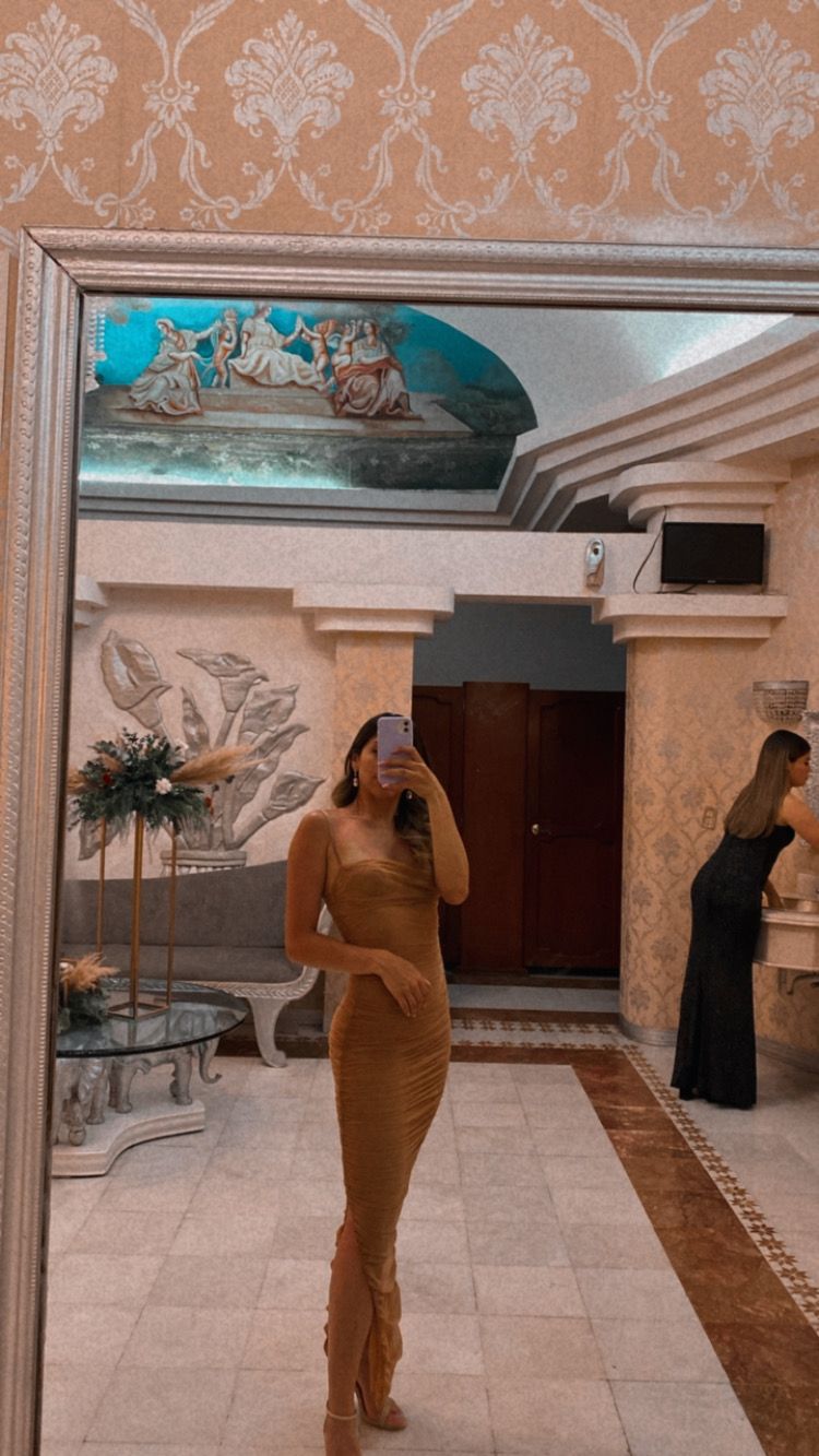 Fornarina - nude - Lend the Trend renta de vestidos mexico