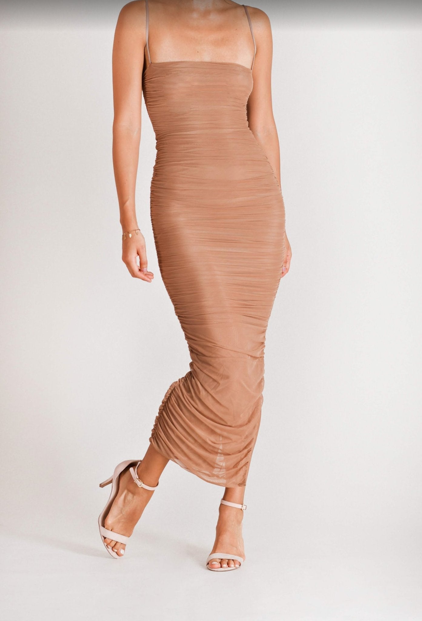 Fornarina - nude - Lend the Trend renta de vestidos mexico