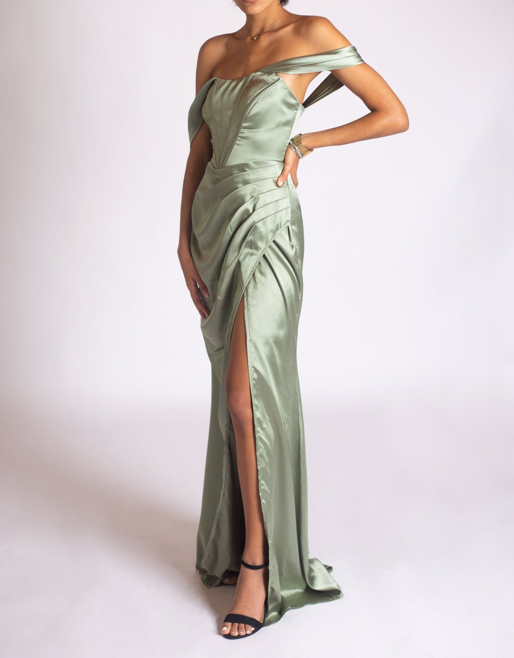Laiah - verde - Lend the Trend renta de vestidos mexico