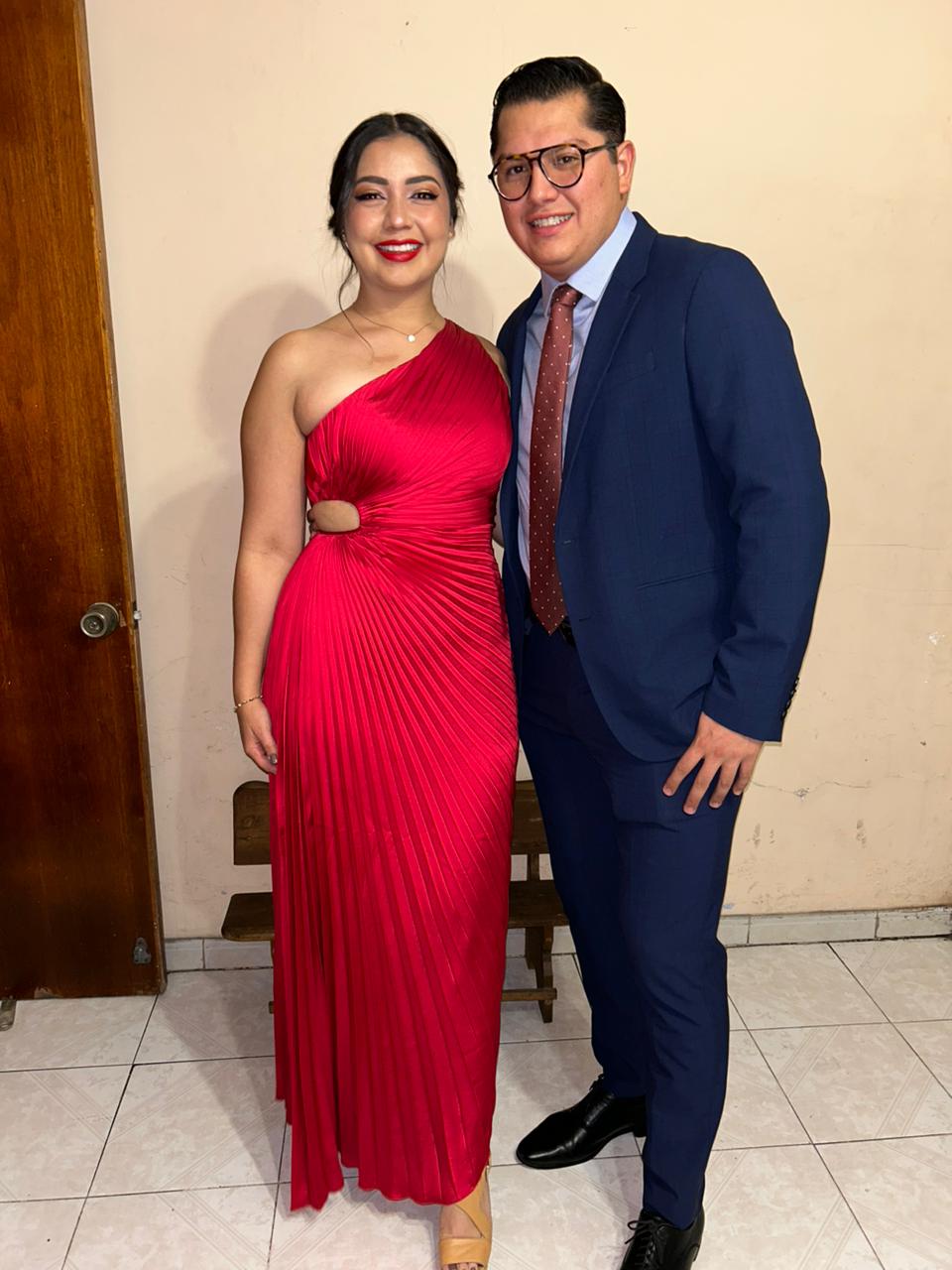 Leia - rojo - Lend the Trend renta de vestidos mexico