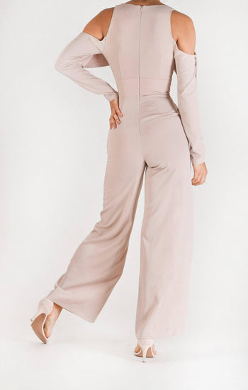 Lorena - jumpsuit beige - Lend the Trend renta de vestidos mexico