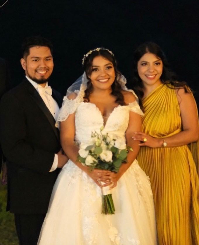 Mabela - amarillo venta - Lend the Trend renta de vestidos mexico