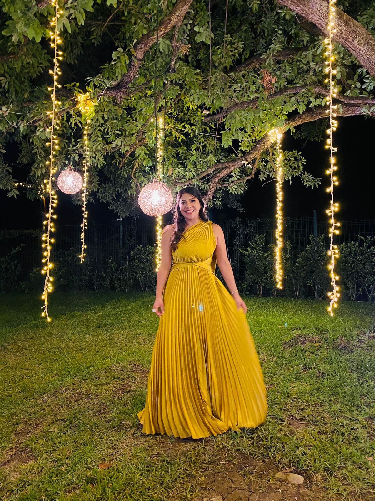 Mabela - amarillo venta - Lend the Trend renta de vestidos mexico