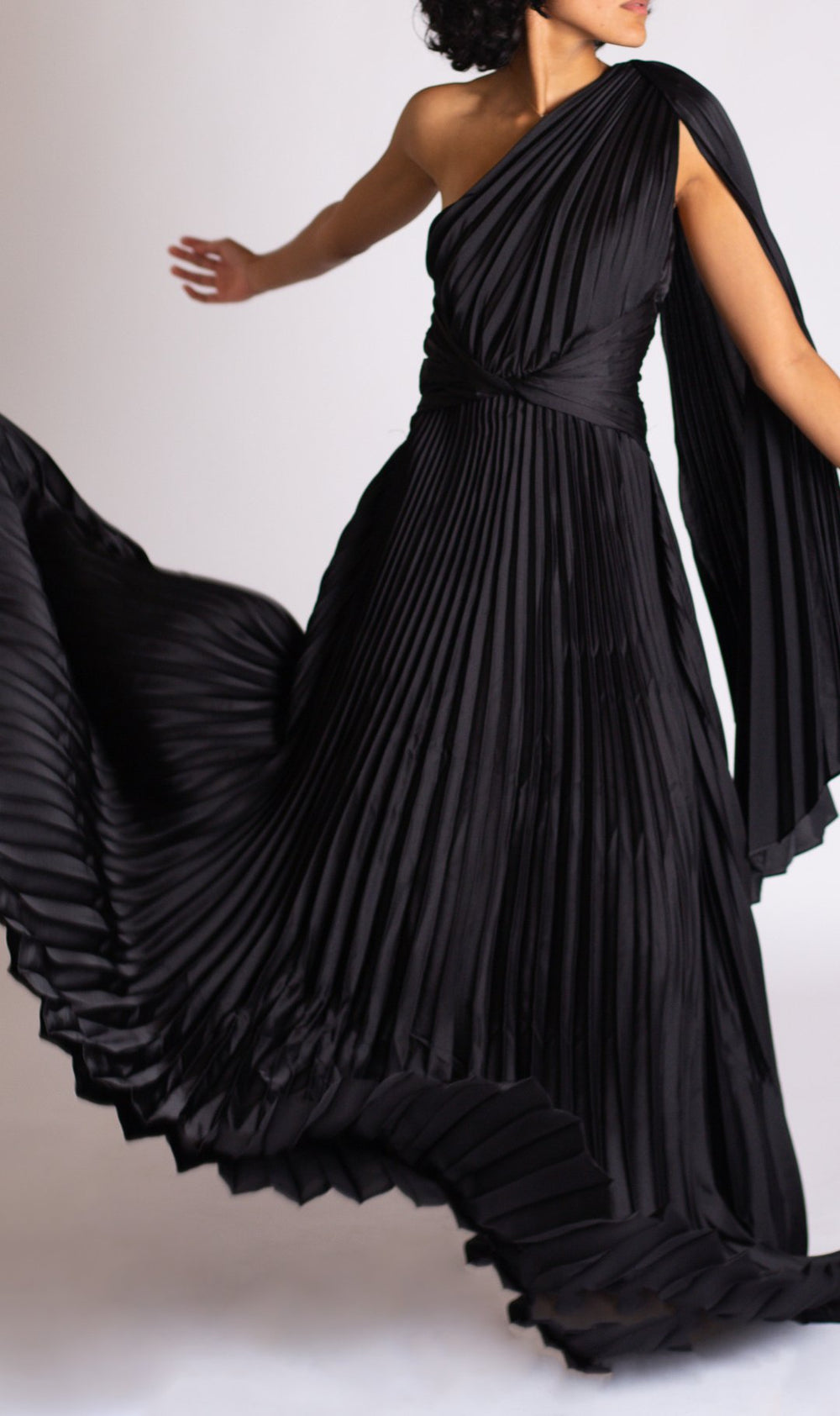 Mabela - negro - Lend the Trend renta de vestidos mexico