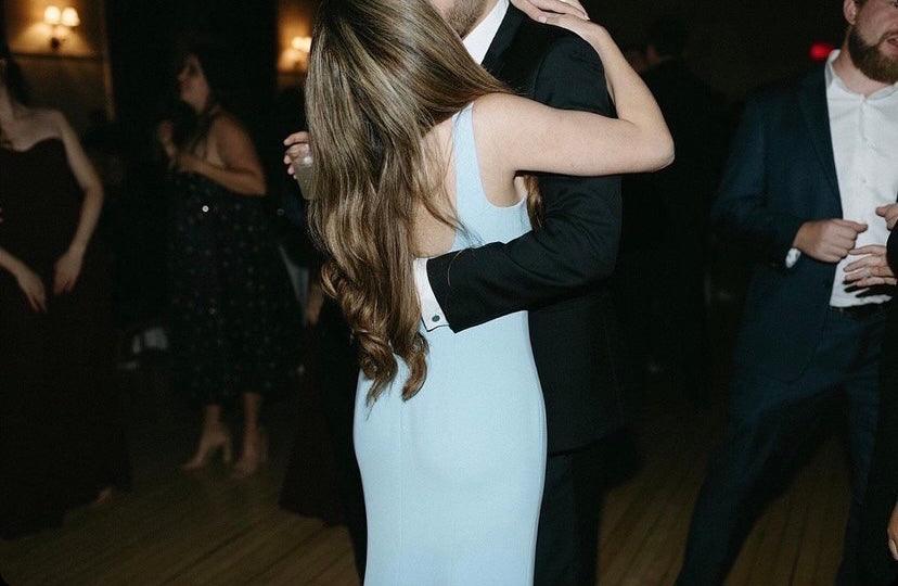 Macie - vestido largo azul - Lend the Trend renta de vestidos mexico