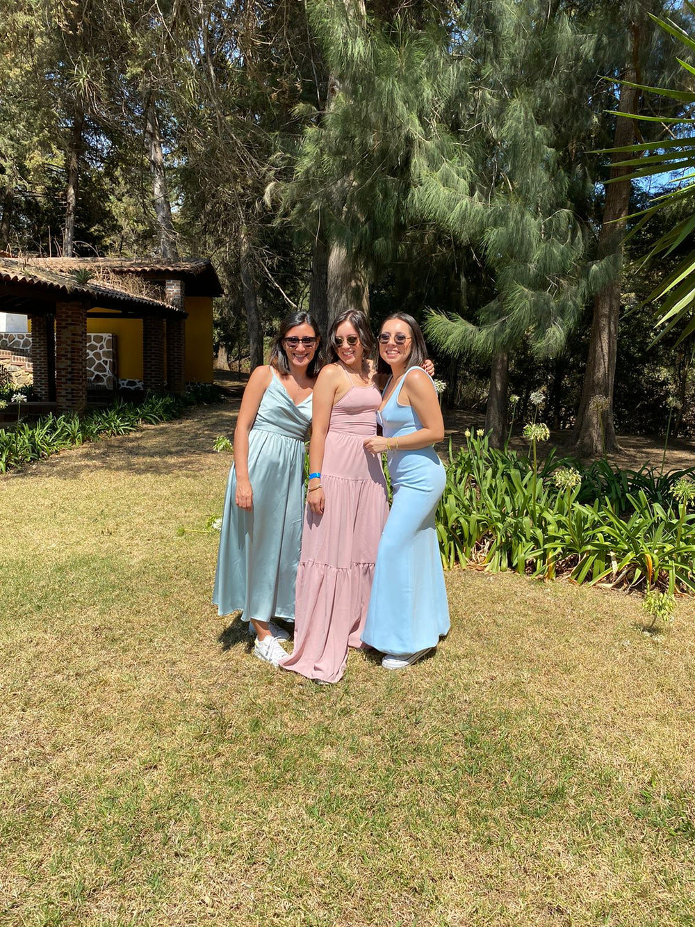 Macie - vestido largo azul - Lend the Trend renta de vestidos mexico