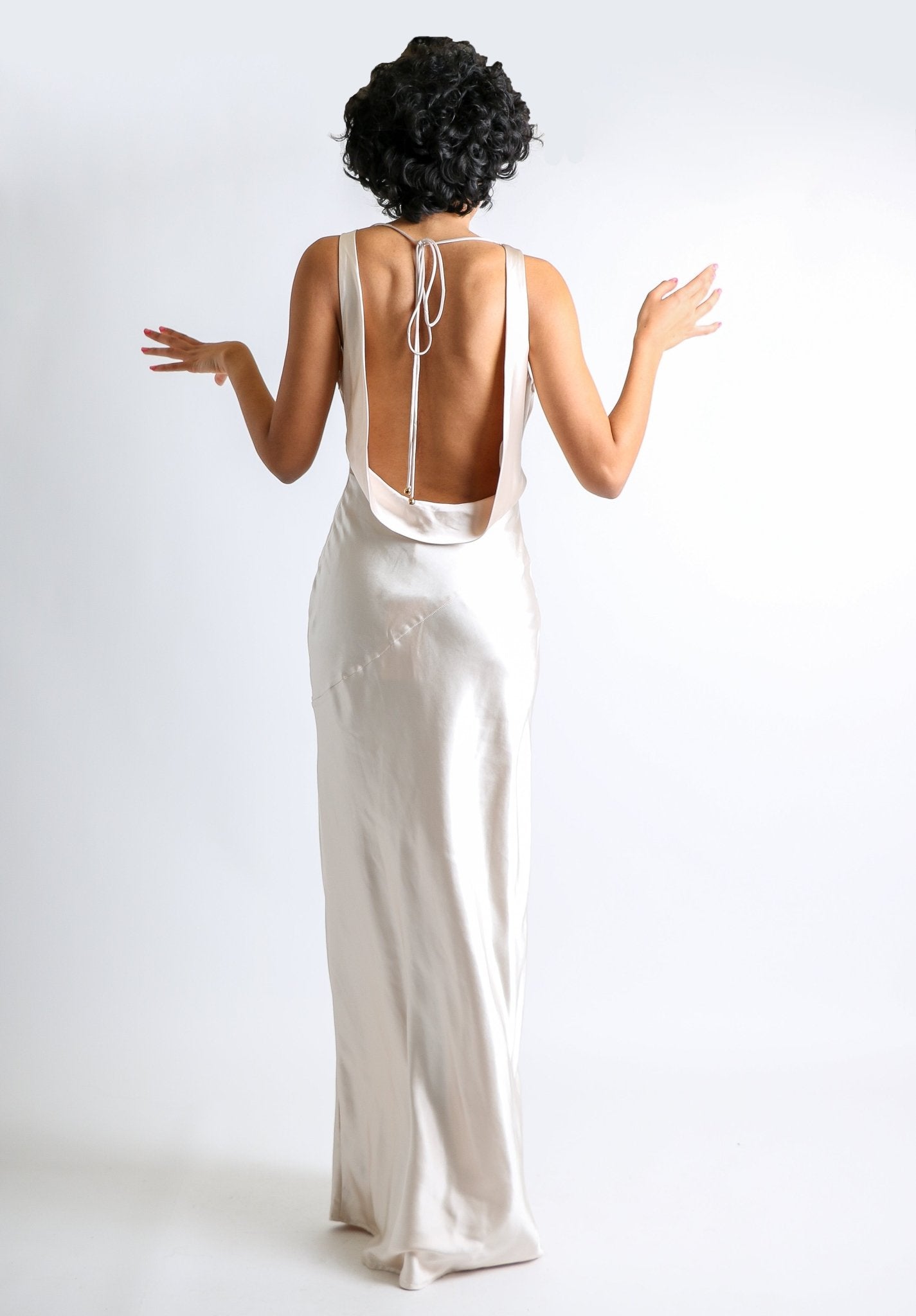 Marisa - champagne - Lend the Trend renta de vestidos mexico