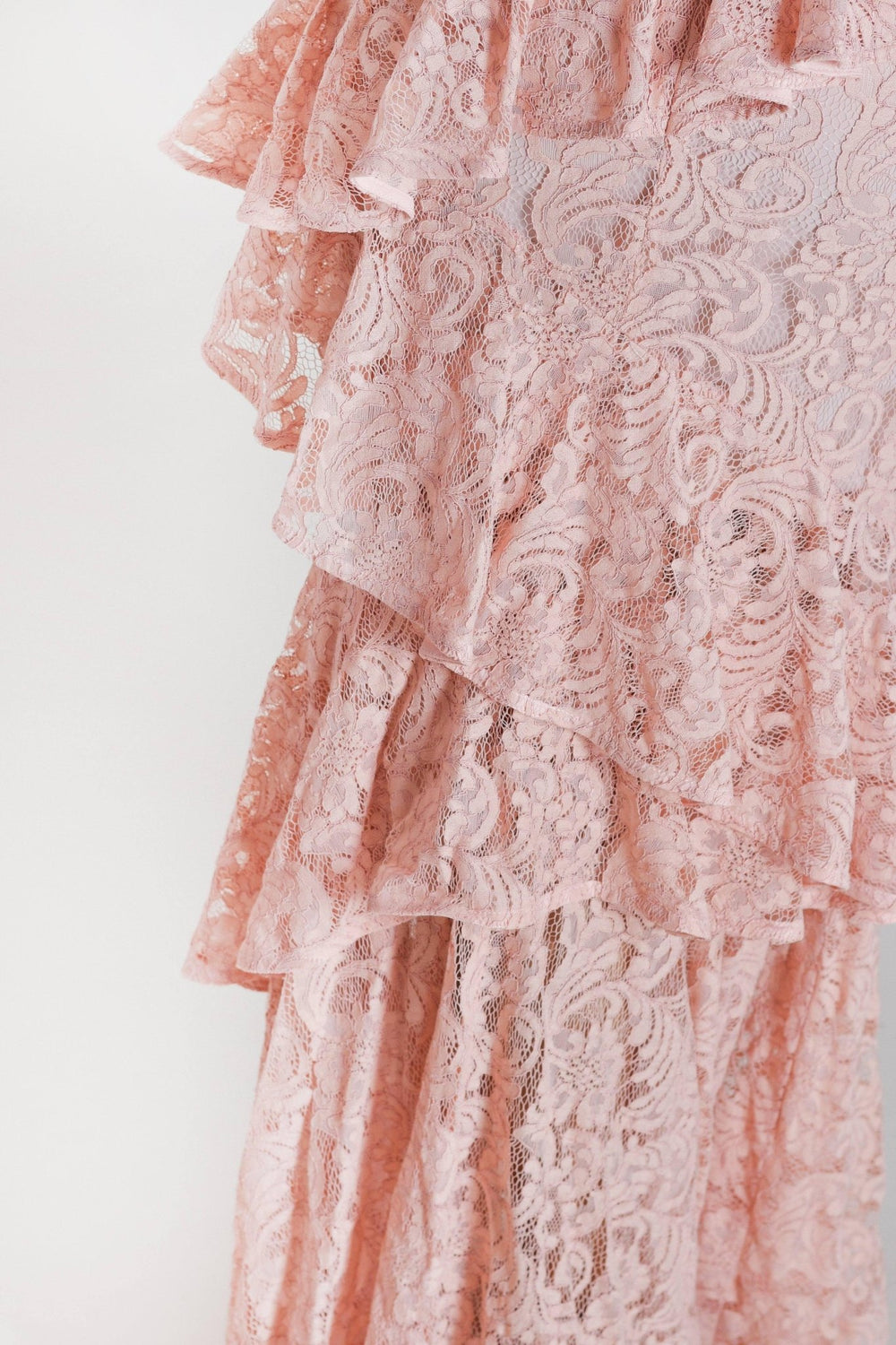 Perla - vestido rosa encaje - Lend the Trend renta de vestidos mexico