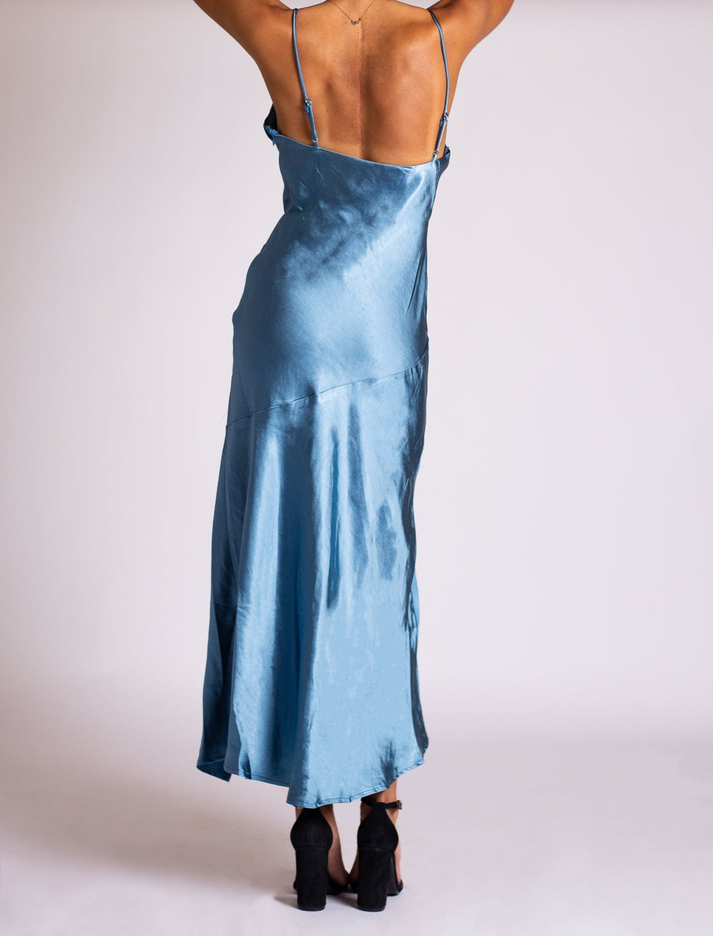 Tabata - azul oscuro - Lend the Trend renta de vestidos mexico