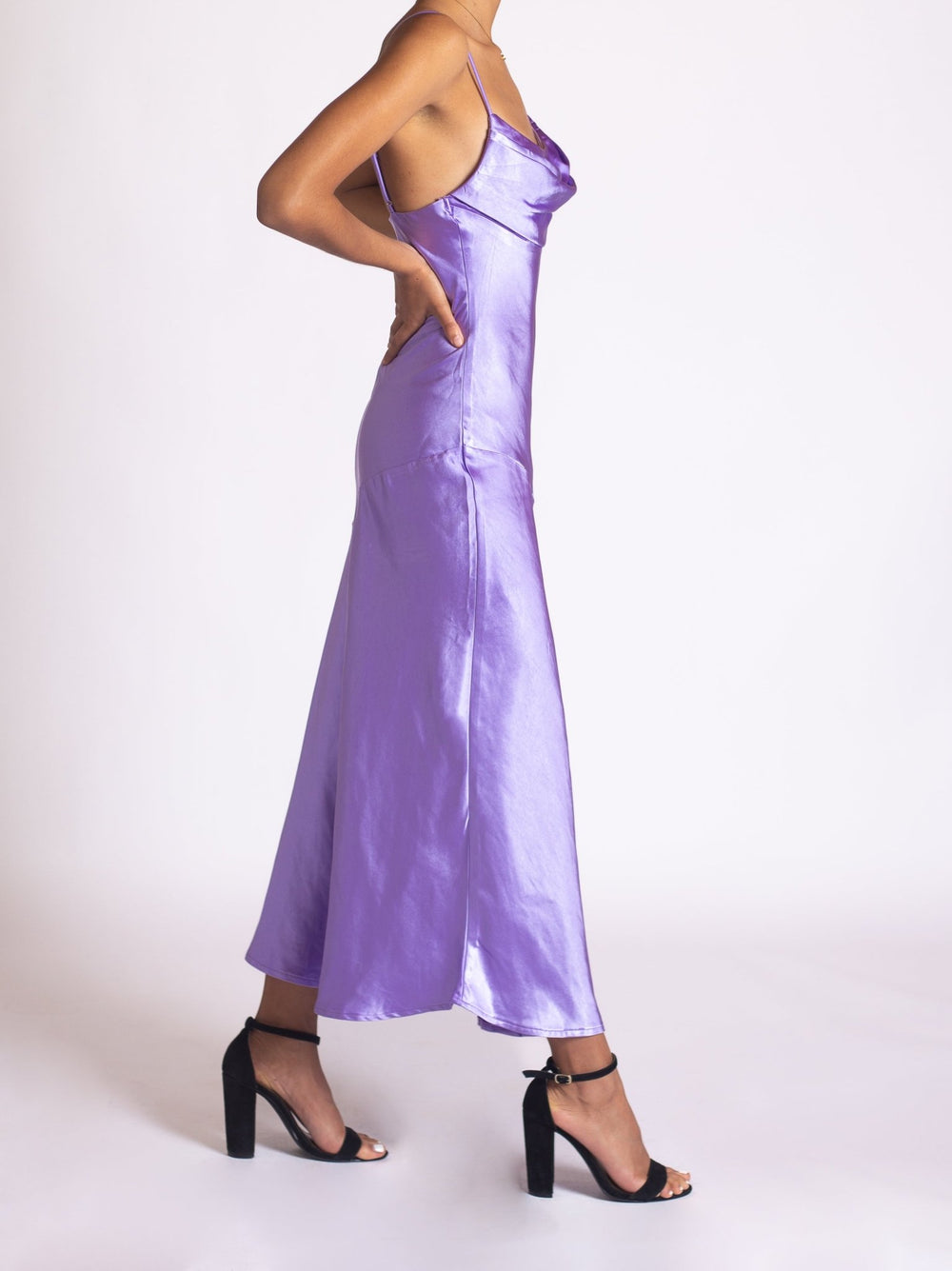 Tabata - morado lavanda - Lend the Trend renta de vestidos mexico