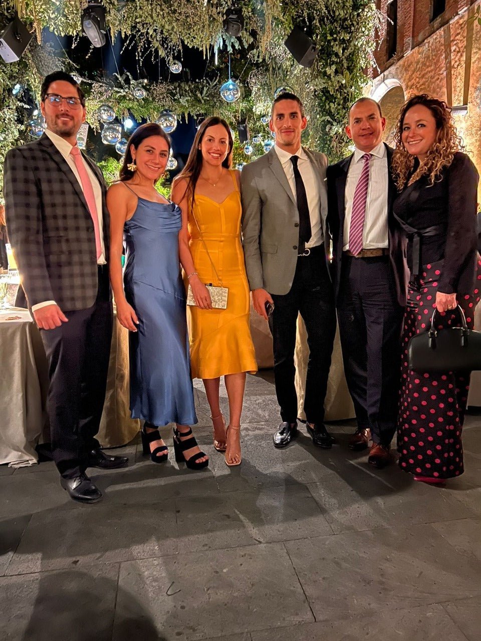 Tabata - venta azul oscuro - Lend the Trend renta de vestidos mexico