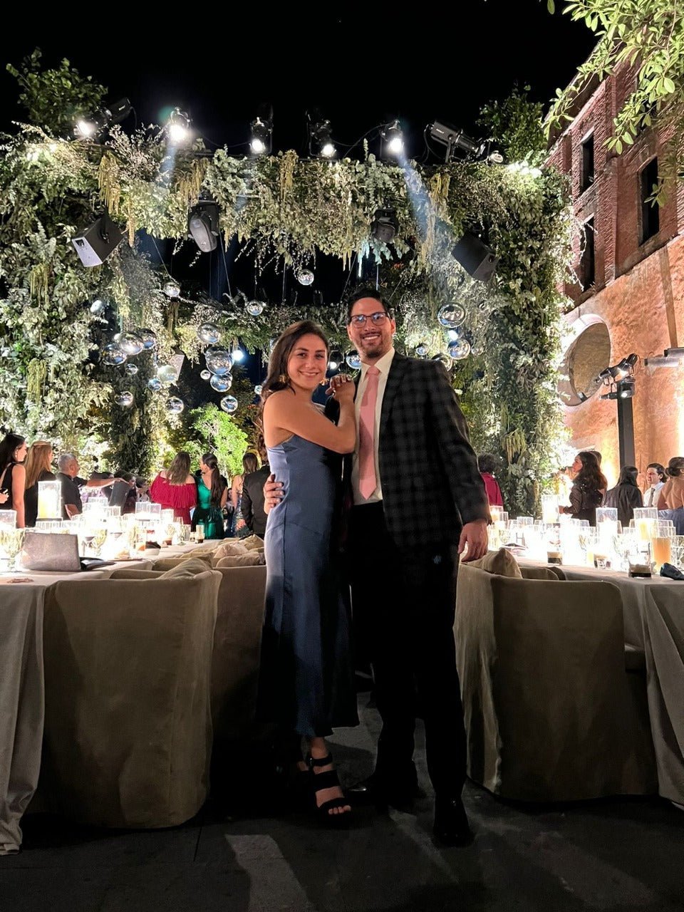 Tabata - venta azul oscuro - Lend the Trend renta de vestidos mexico