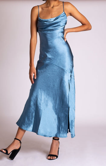 Tabata - venta azul oscuro - Lend the Trend renta de vestidos mexico